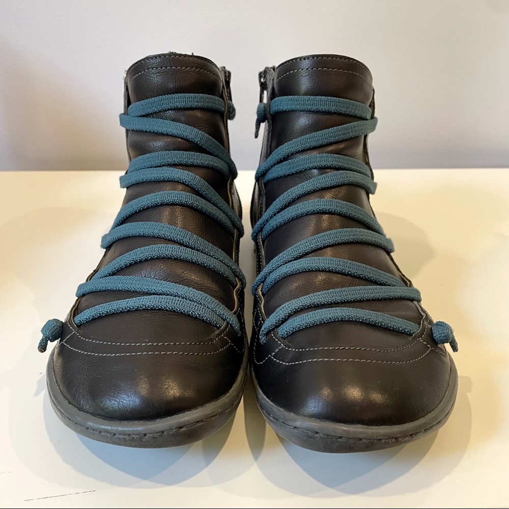 CAMPER Peu Leather Ankle Boots - Size 39/9